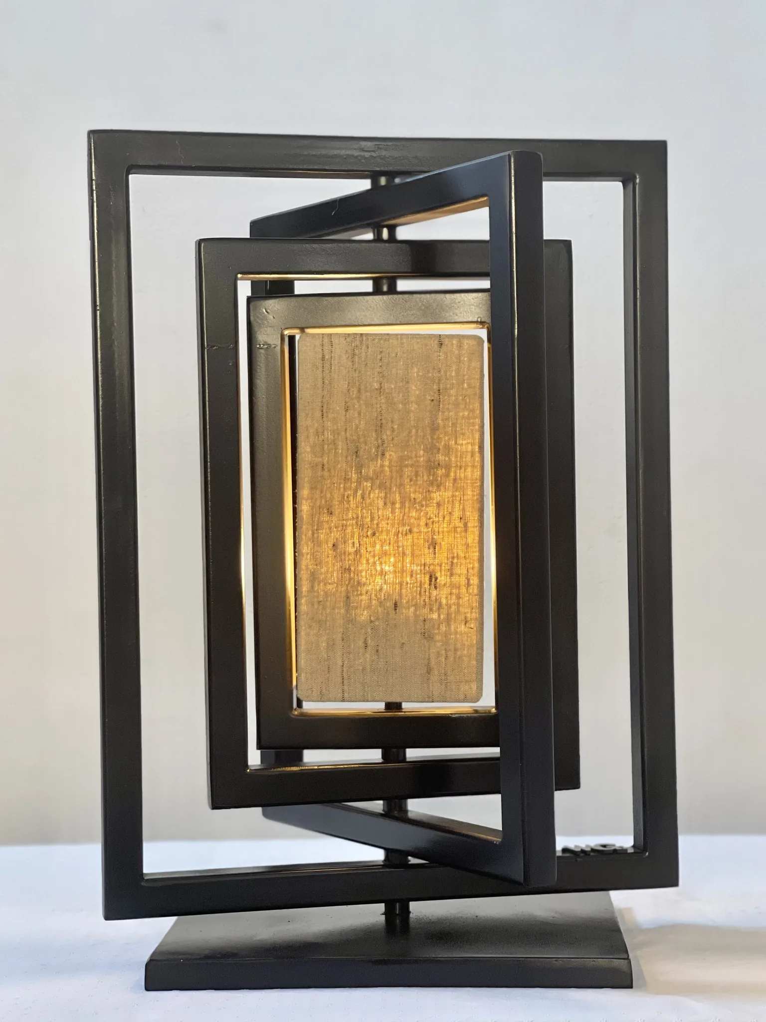 Asteroide — Luminaire, Gianluca Magnelli, vue 2