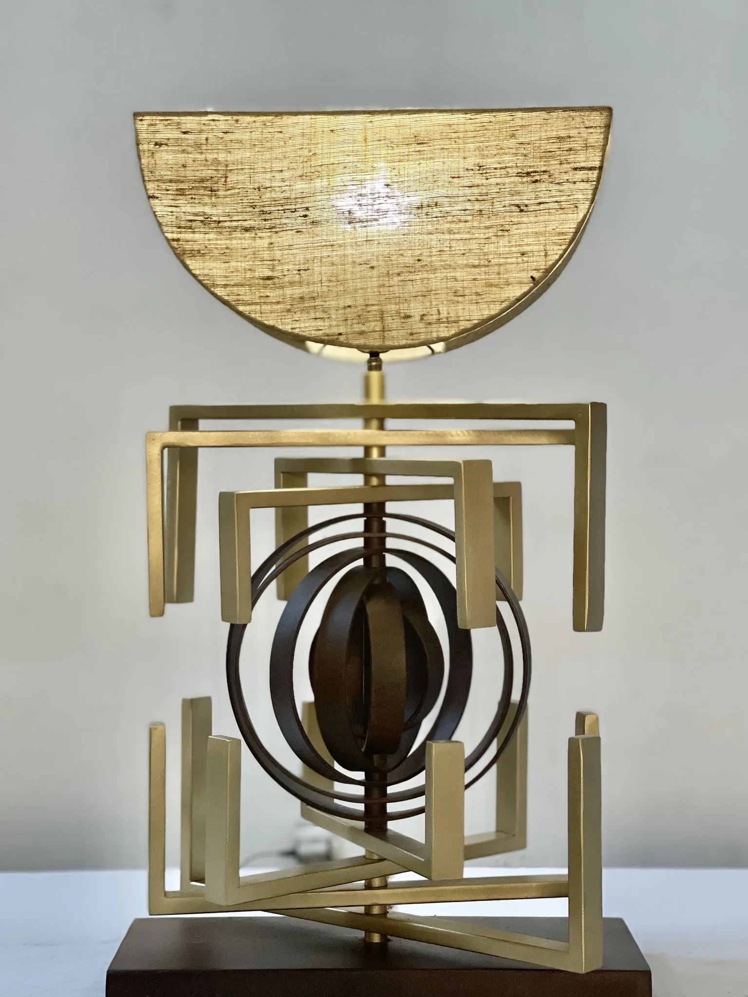 Saturno, luminaire de Gianluca Magnelli, vue 2.